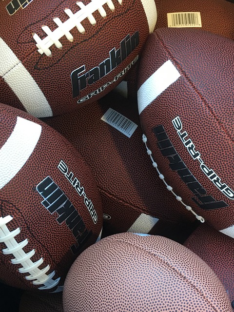 场上更为积 场上更为积